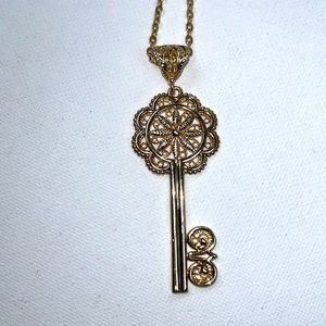 NWOT Byzantine Style Gold Key Necklace Boho Formal Office Classic Casual Work